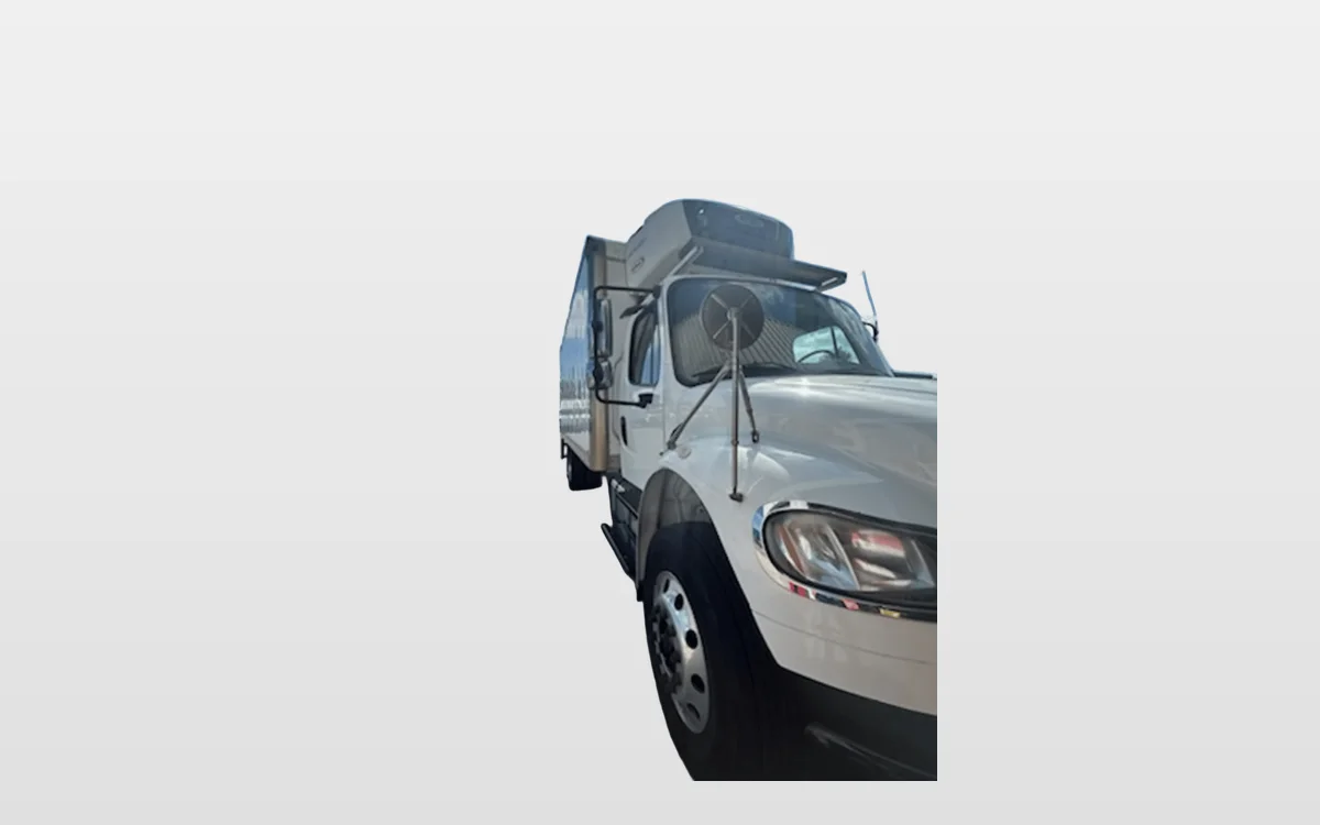 2018 Freightliner M2 106 - image 1