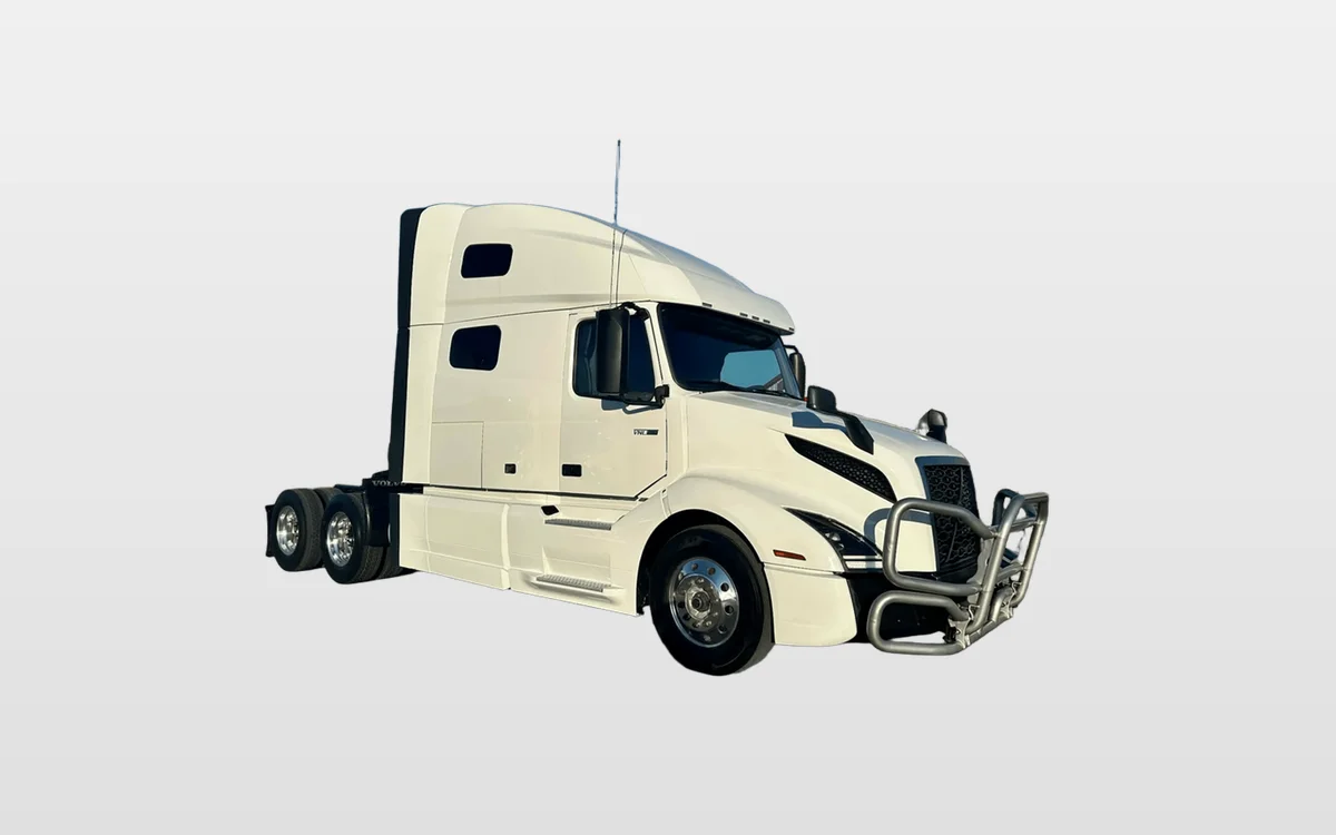 2023 Volvo - image 1