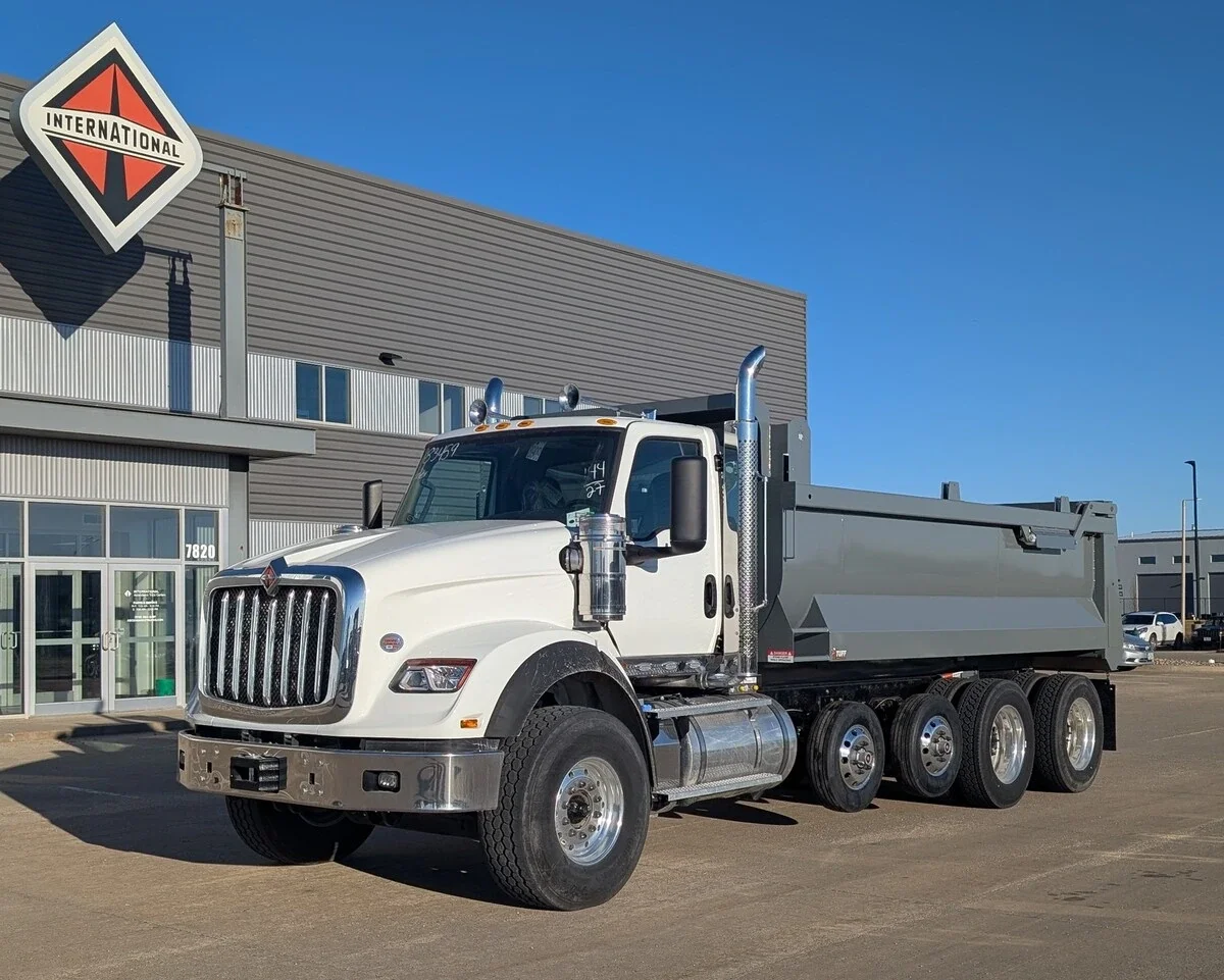 2025 International HX in Cedar Rapids, IA
