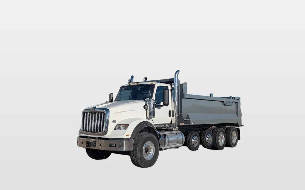 2025 International HX - image 1