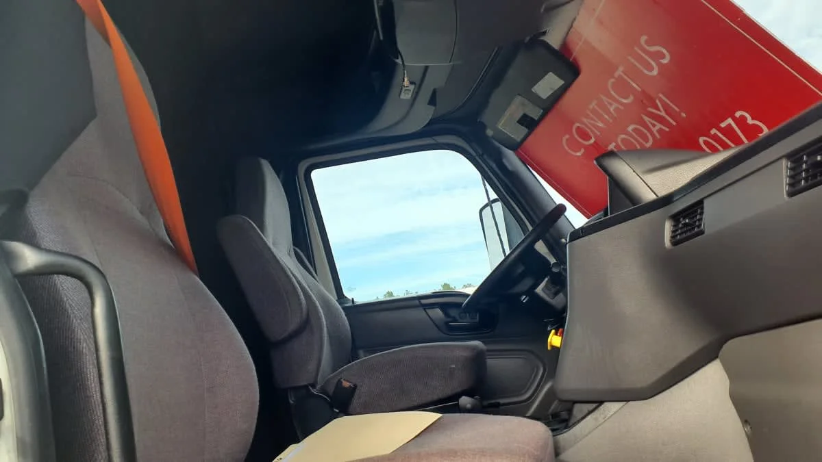 2020 International LT in Birmingham, AL — photo 11