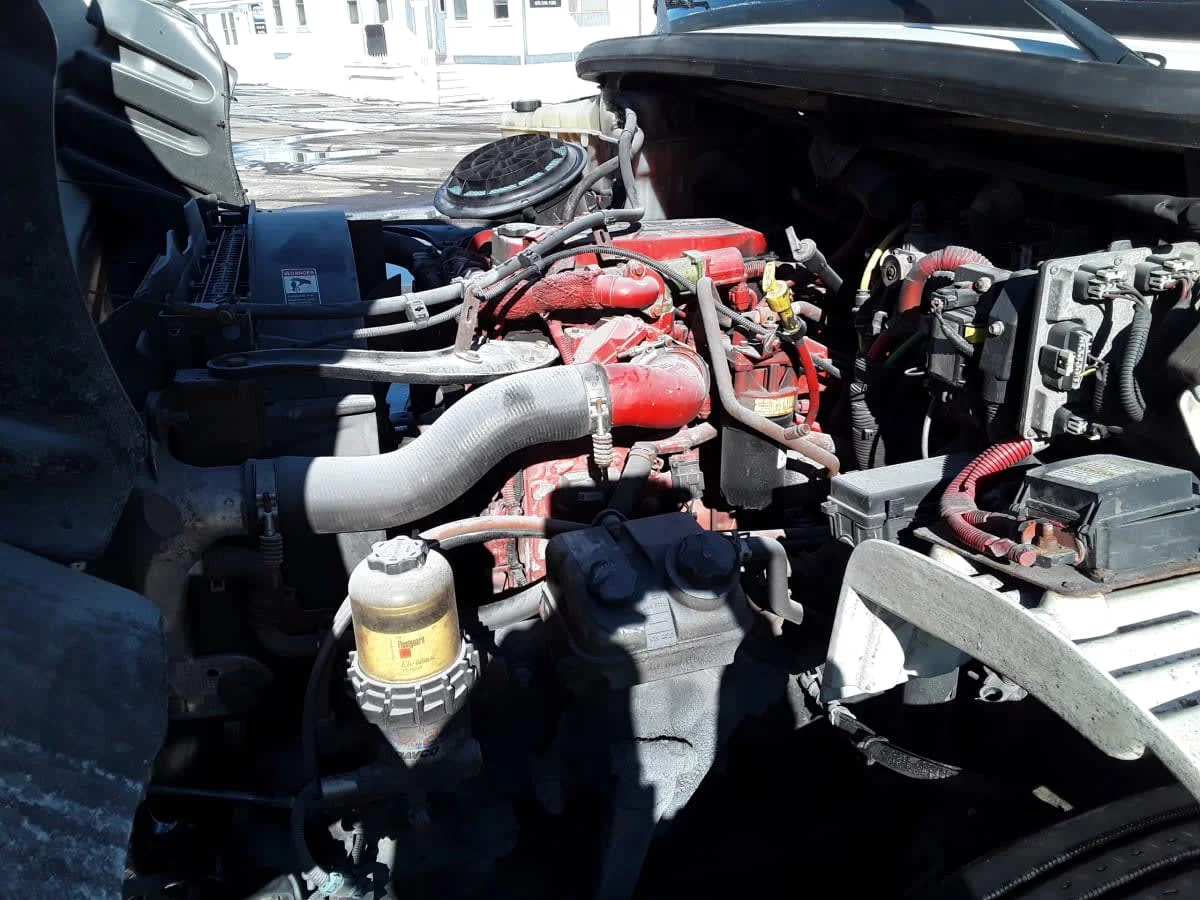 2015 Freightliner M2 106 - image 10