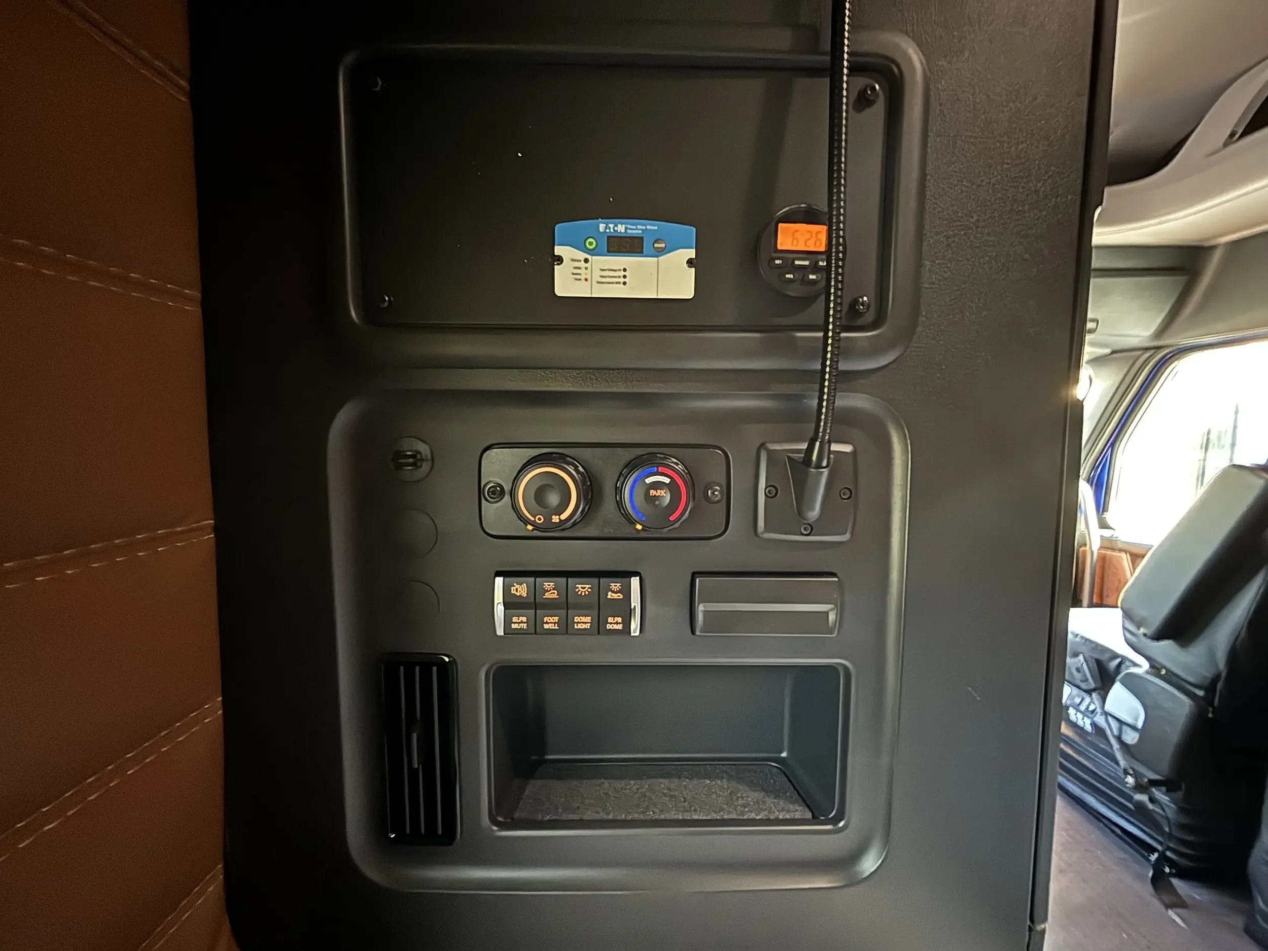 2026 Freightliner Cascadia - image 14