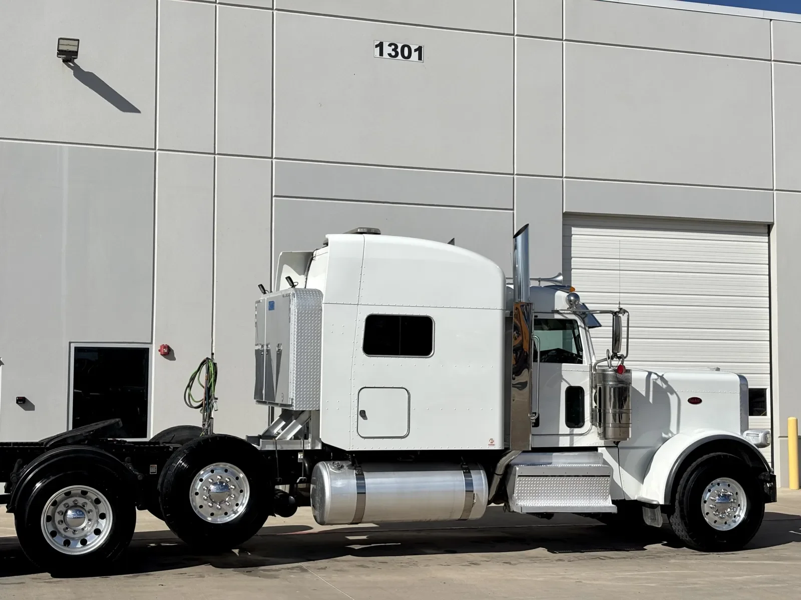 2021 Peterbilt 389 - image 7