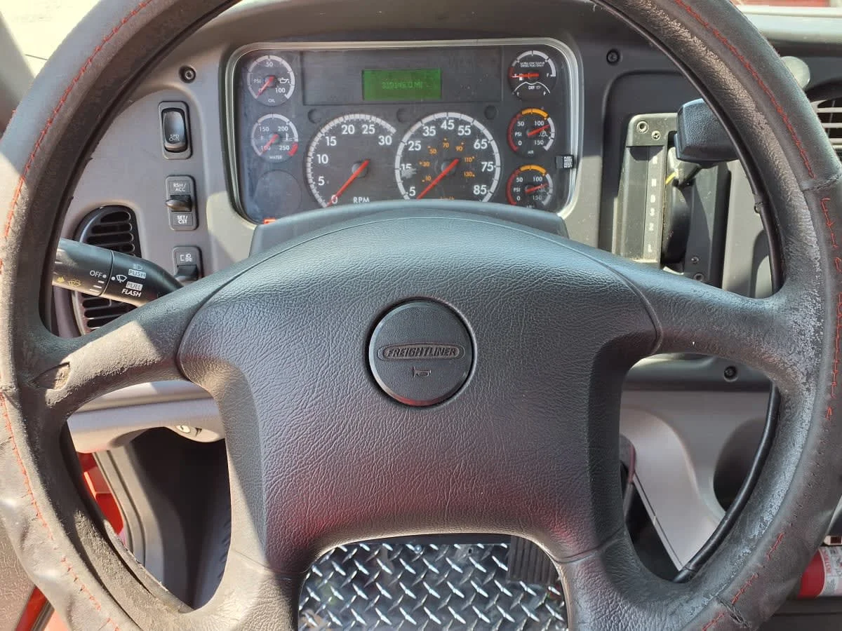2018 Freightliner M2 106 in Greenville, SC — photo 11