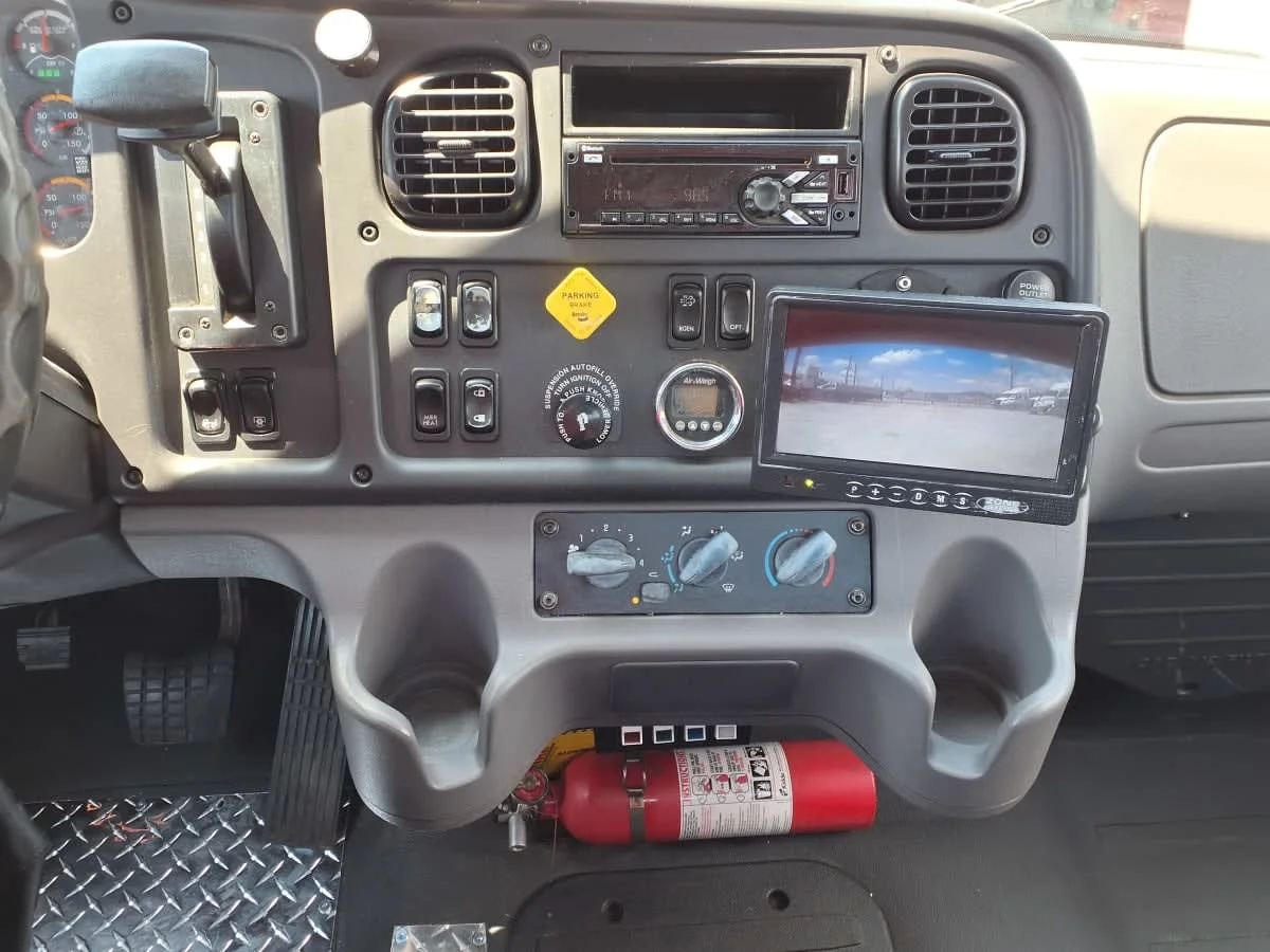 2018 Freightliner M2 106 in Greenville, SC — photo 9