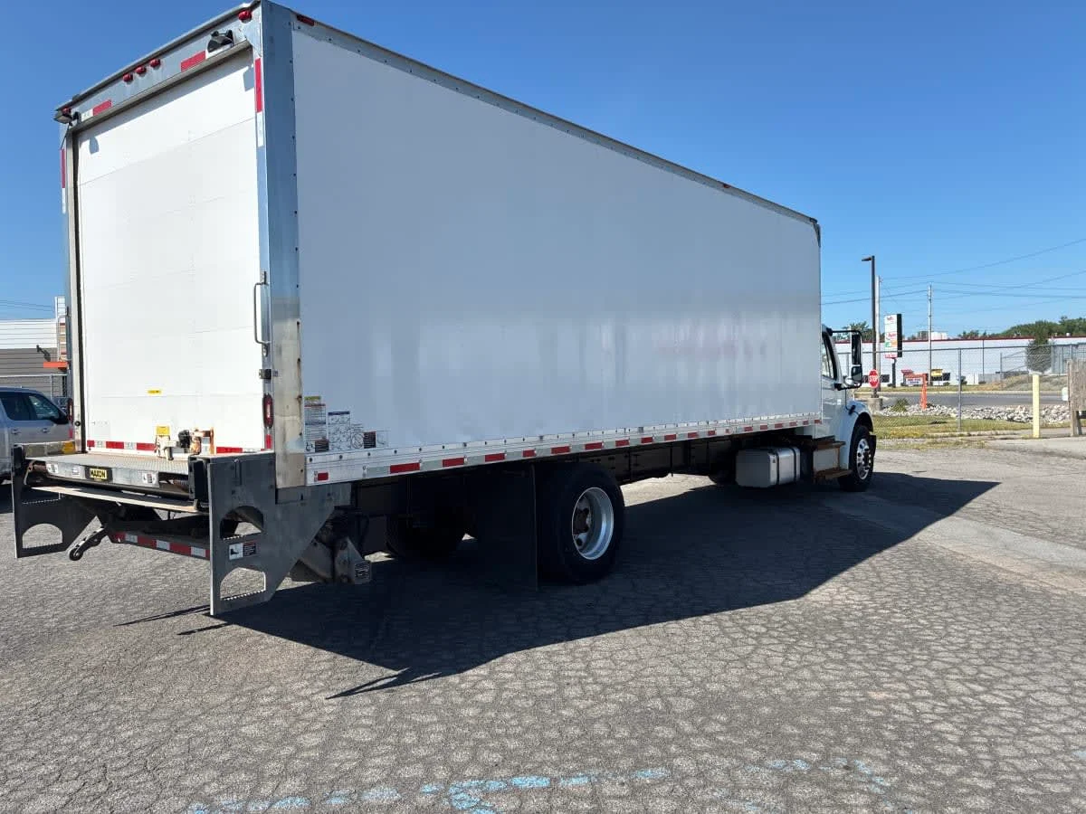 2019 Freightliner M2 106 in Syracuse, NY — photo 4