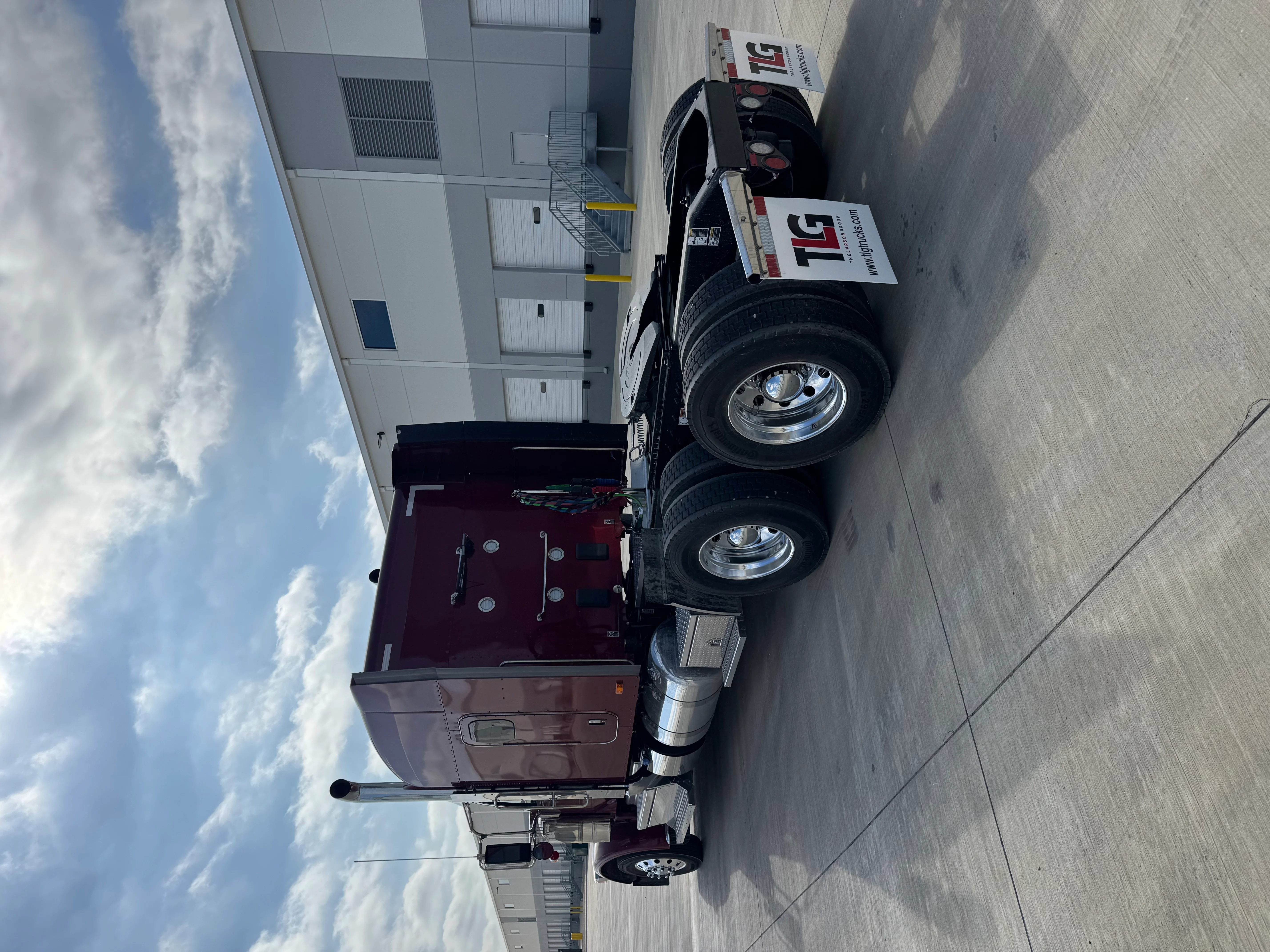 2027 Peterbilt 589 in Tallahassee, FL — photo 3