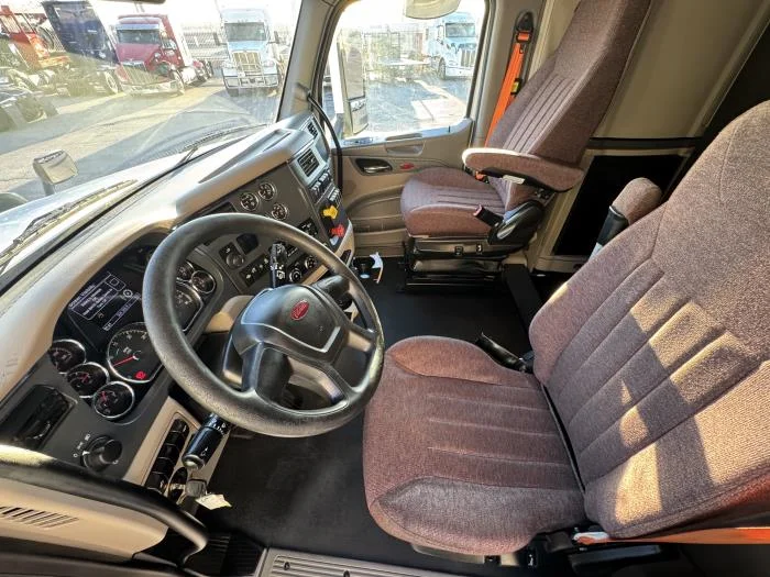 2022 Peterbilt 579 in El Paso, TX — photo 13