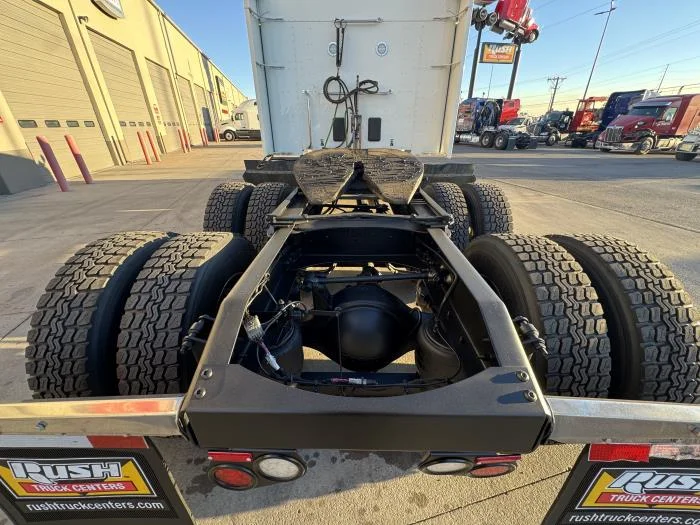 2022 Peterbilt 579 in El Paso, TX — photo 12