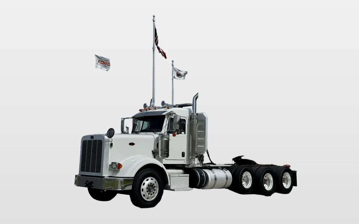 2017 Peterbilt - image 1