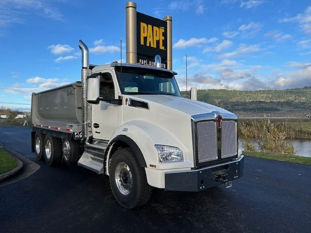 2024 Kenworth T880