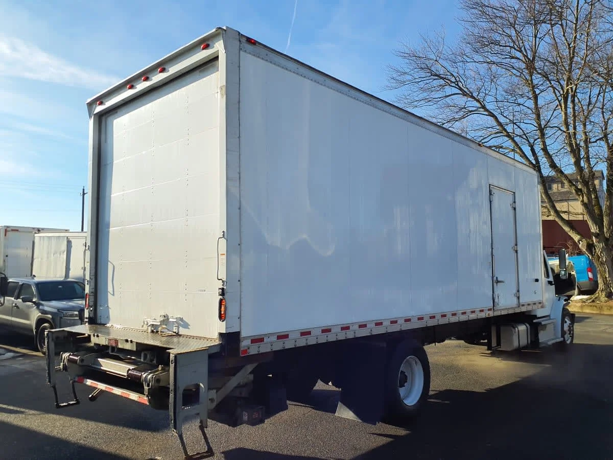 2019 Freightliner M2 106 in Springfield, MA — photo 4