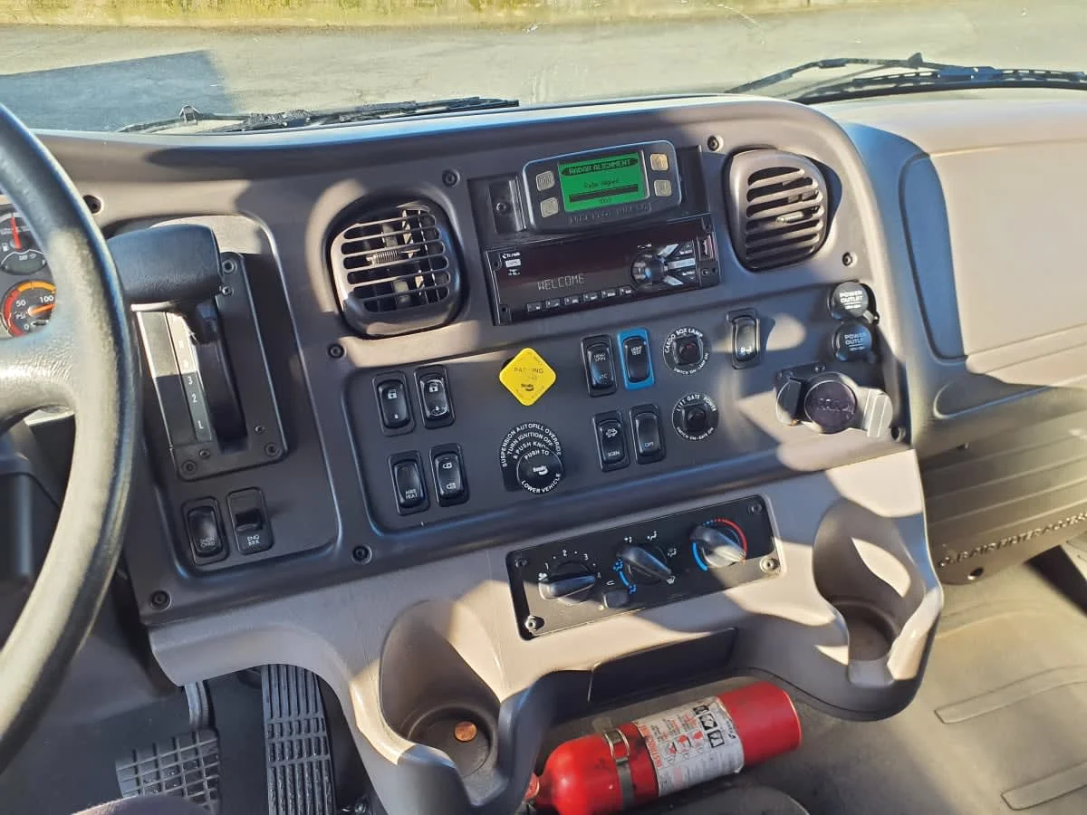 2019 Freightliner M2 106 in Springfield, MA — photo 7