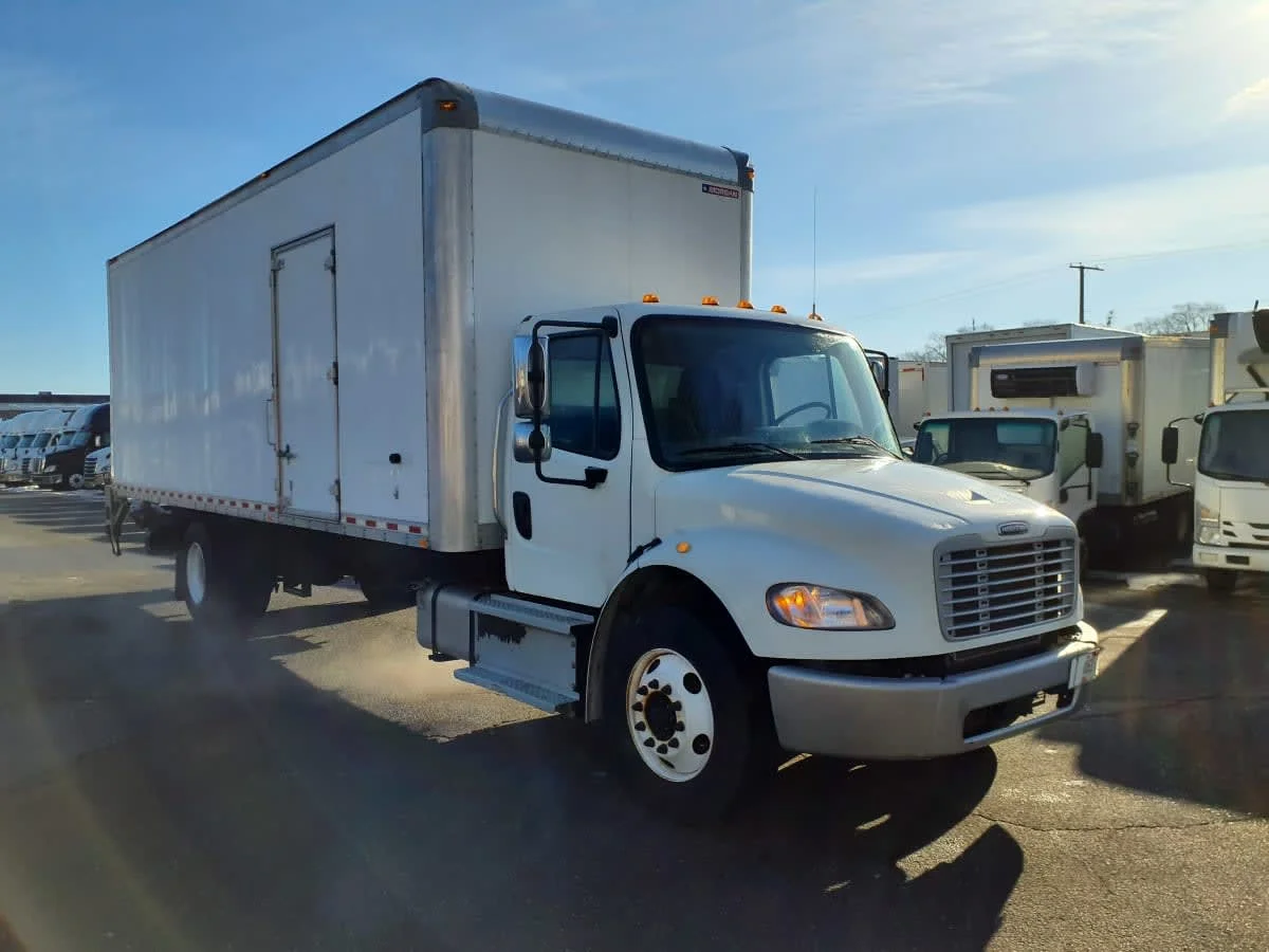 2019 Freightliner M2 106 in Springfield, MA — photo 3