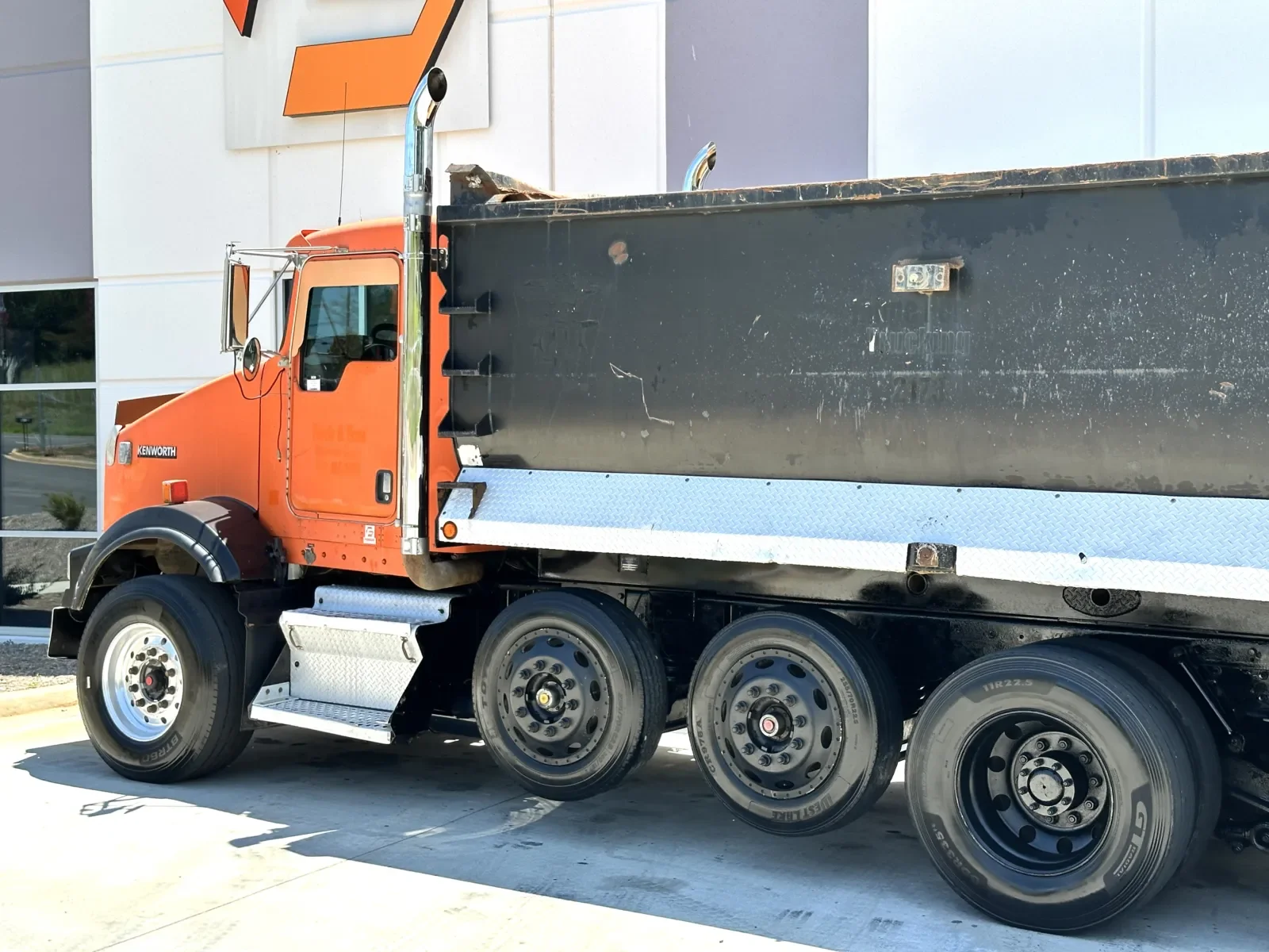 2005 Kenworth T800 in Greer, SC — photo 9