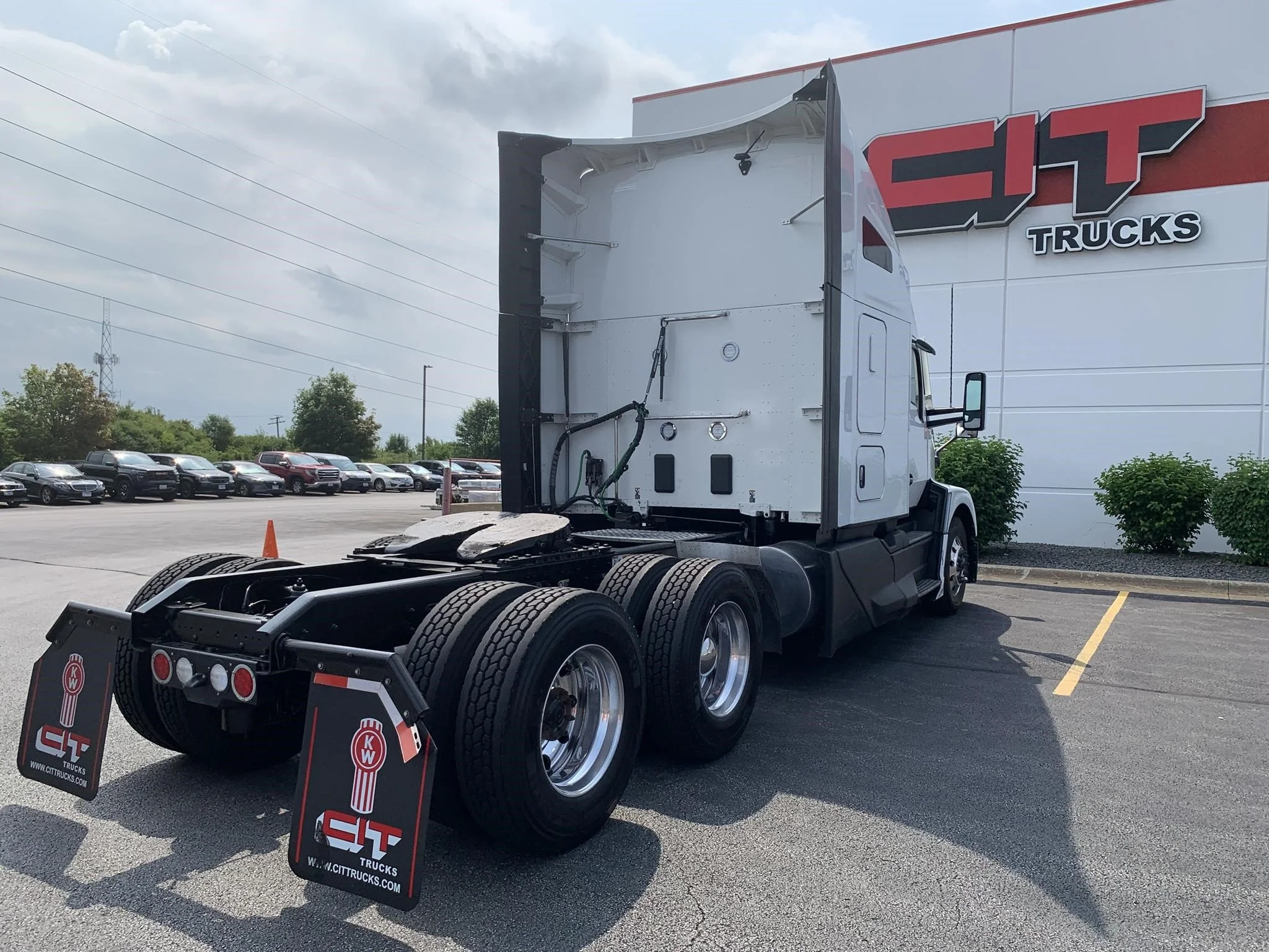 2023 Kenworth T680 - image 5