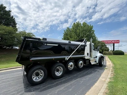 2027 Kenworth T880 in Greensboro, NC — photo 8
