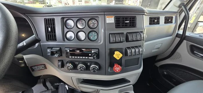 2027 Peterbilt 567 in Jacksonville, FL — photo 15