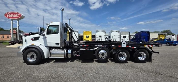 2027 Peterbilt 567 in Jacksonville, FL — photo 3