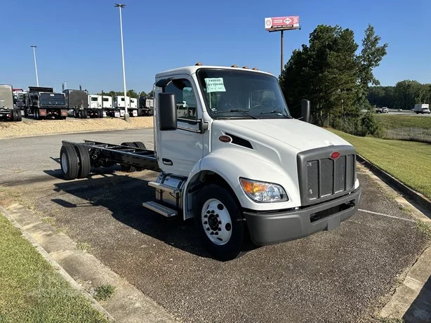 2025 Peterbilt 537 in GA — photo 2