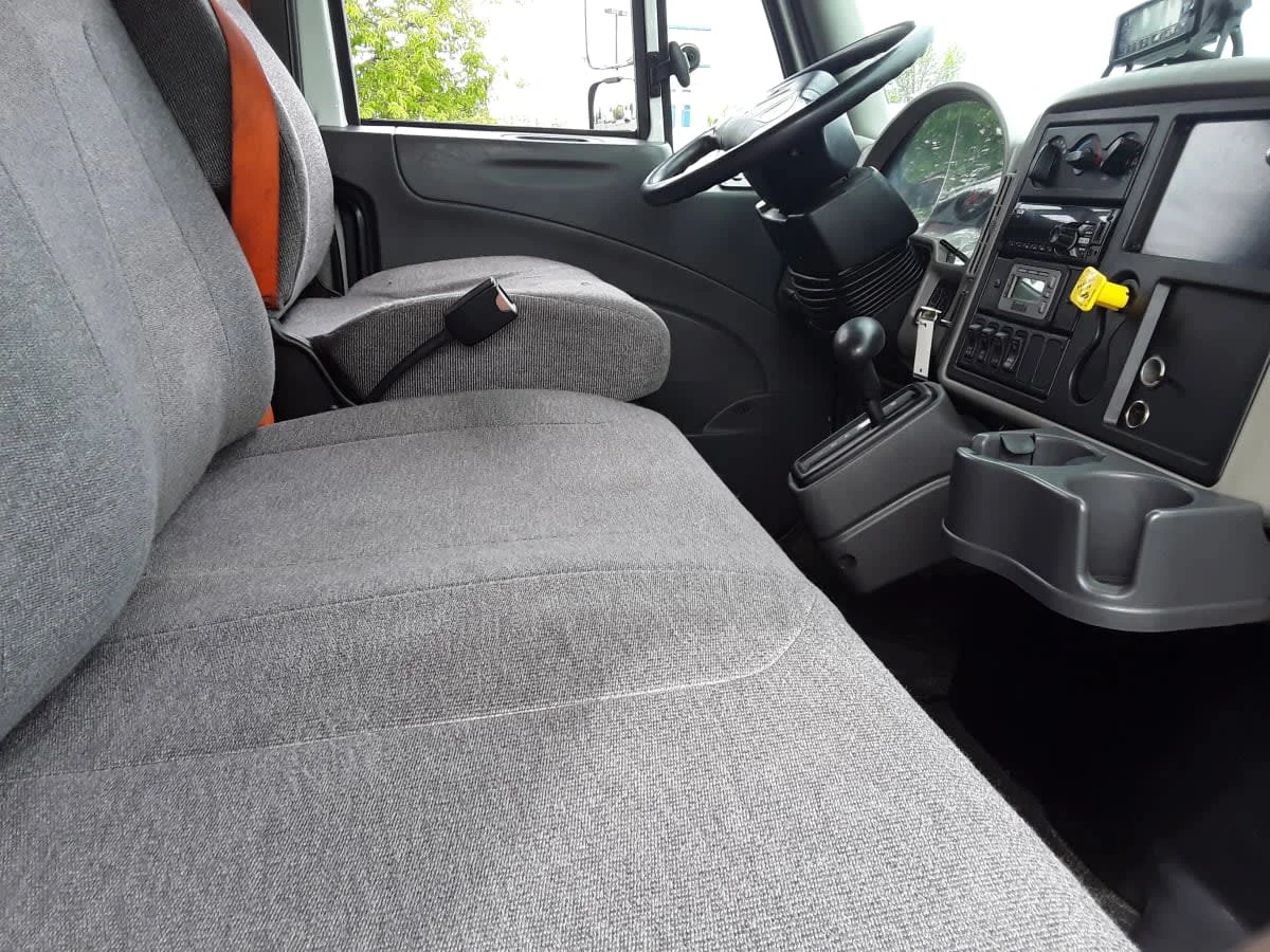 2019 International 4300 in Altoona, IA — photo 16