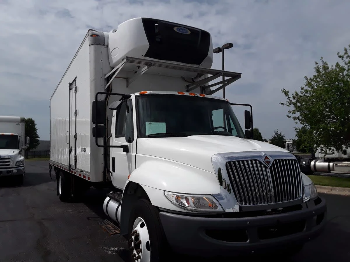 2019 International 4300 in Altoona, IA — photo 3
