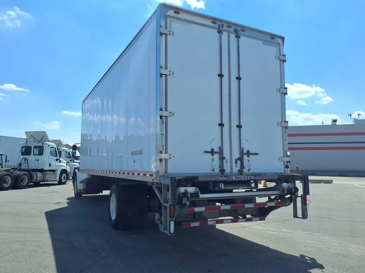 2019 Freightliner M2 106 in Taylor, MI — photo 6