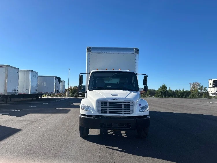 2021 Freightliner M2 106 - image 2