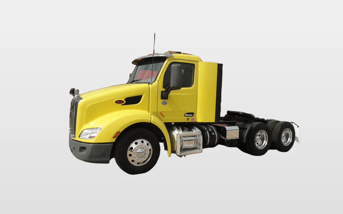 2021 PETERBILT 579 - image 1
