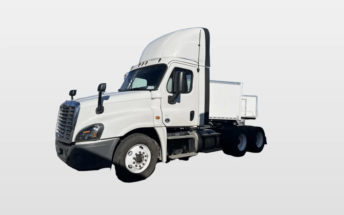 2019 Freightliner Cascadia - image 1