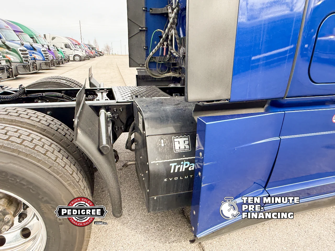 2024 Freightliner Cascadia in Springfield, MO — photo 2