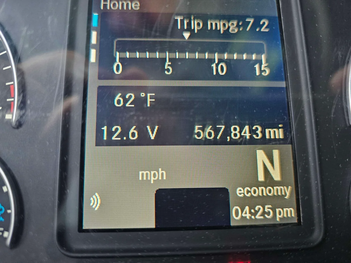 2021 Freightliner Cascadia - image 10