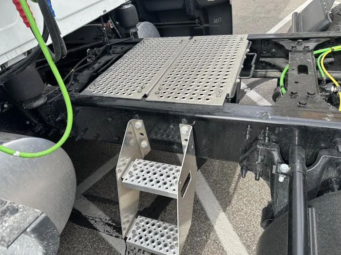 2026 International LT - image 9