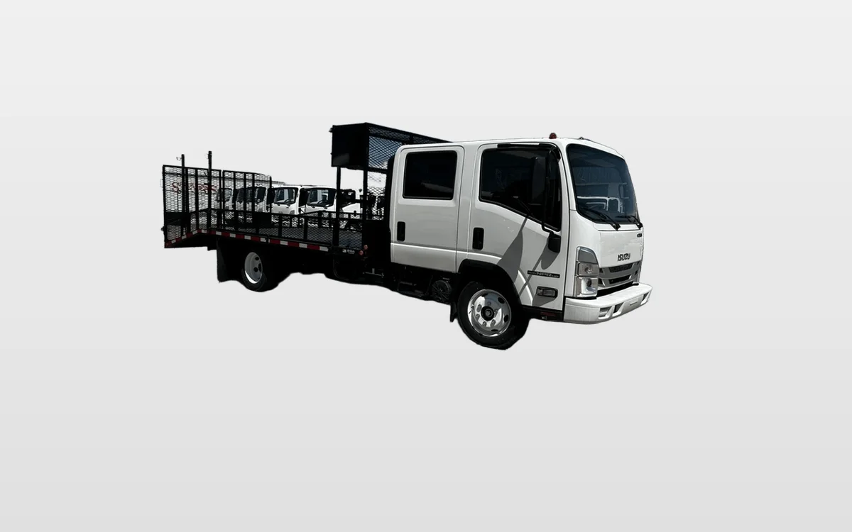 2024 Isuzu NPR - image 1