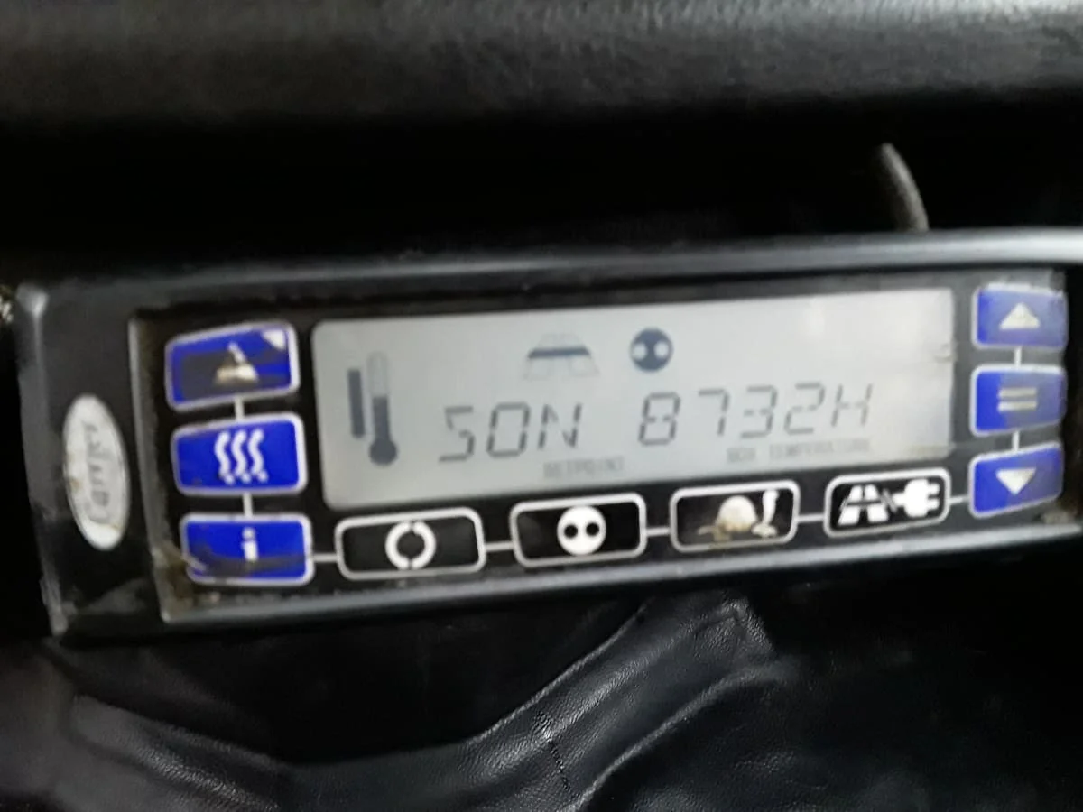 2018 Hino 268 - image 13