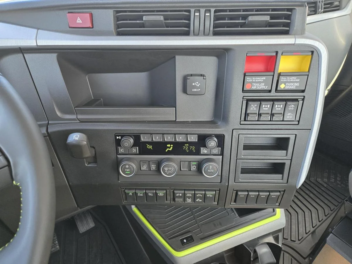 2027 Volvo in Elk River, MN — photo 12