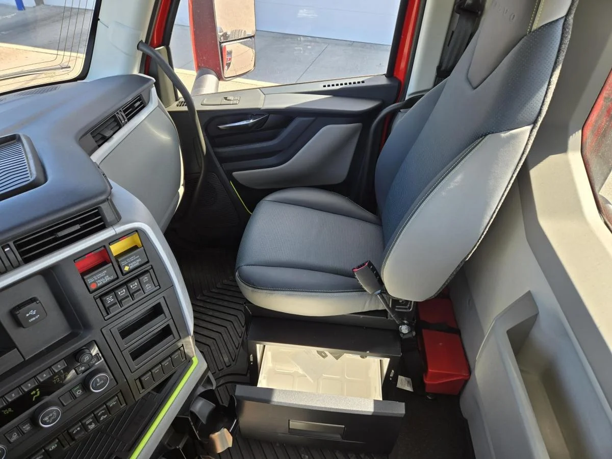 2027 Volvo in Elk River, MN — photo 11