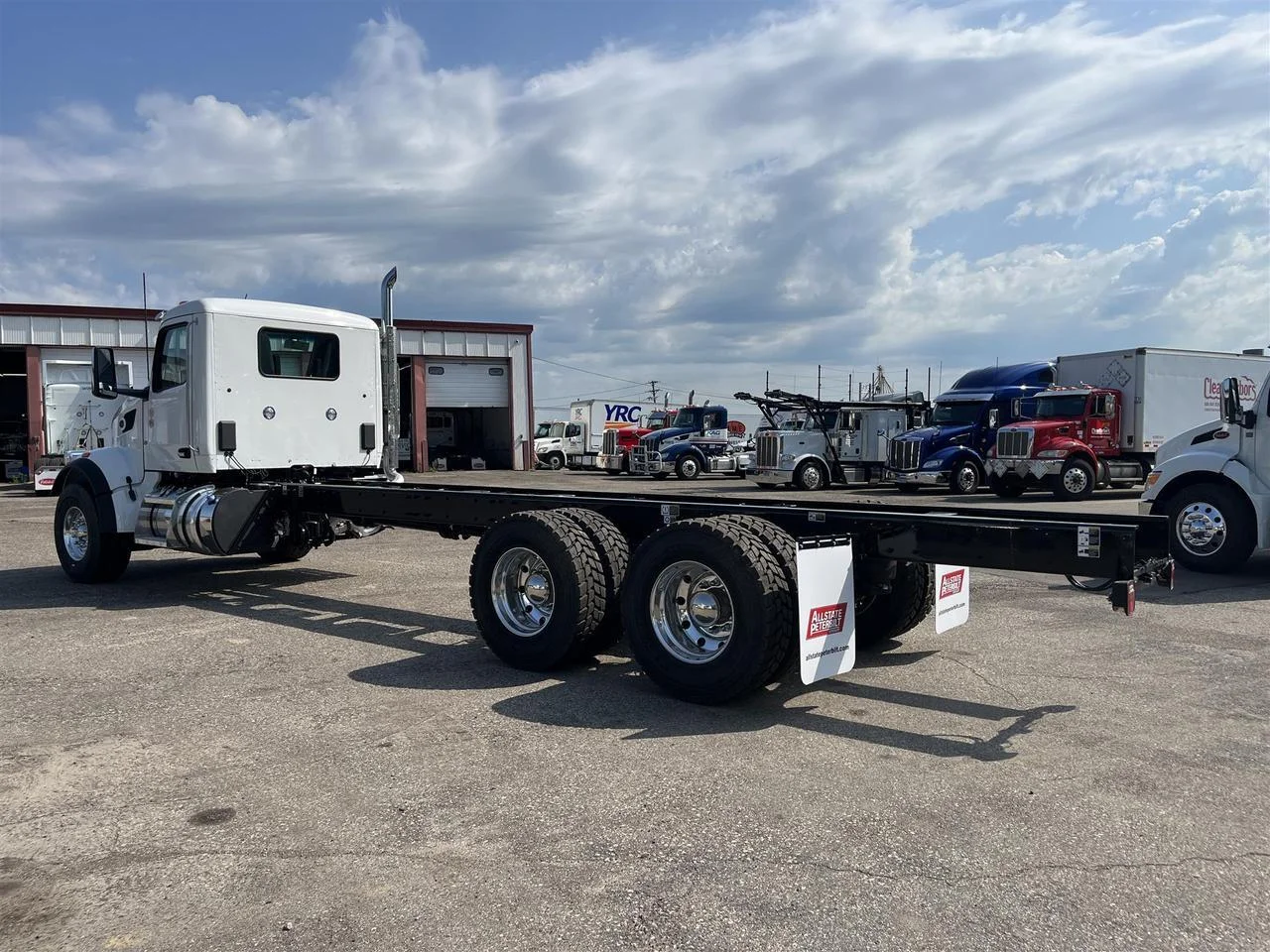 2026 Peterbilt 567 - image 4