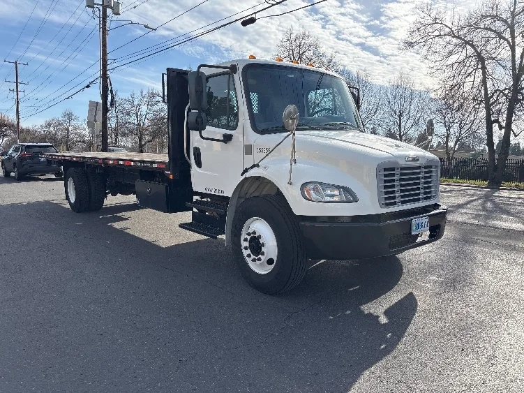 2020 Freightliner M2 106 in Portland, OR
