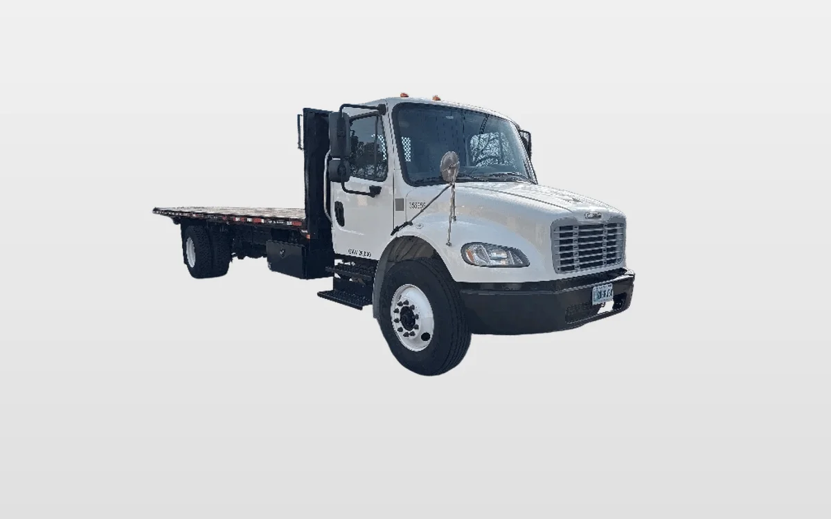 2020 Freightliner M2 106 - image 1