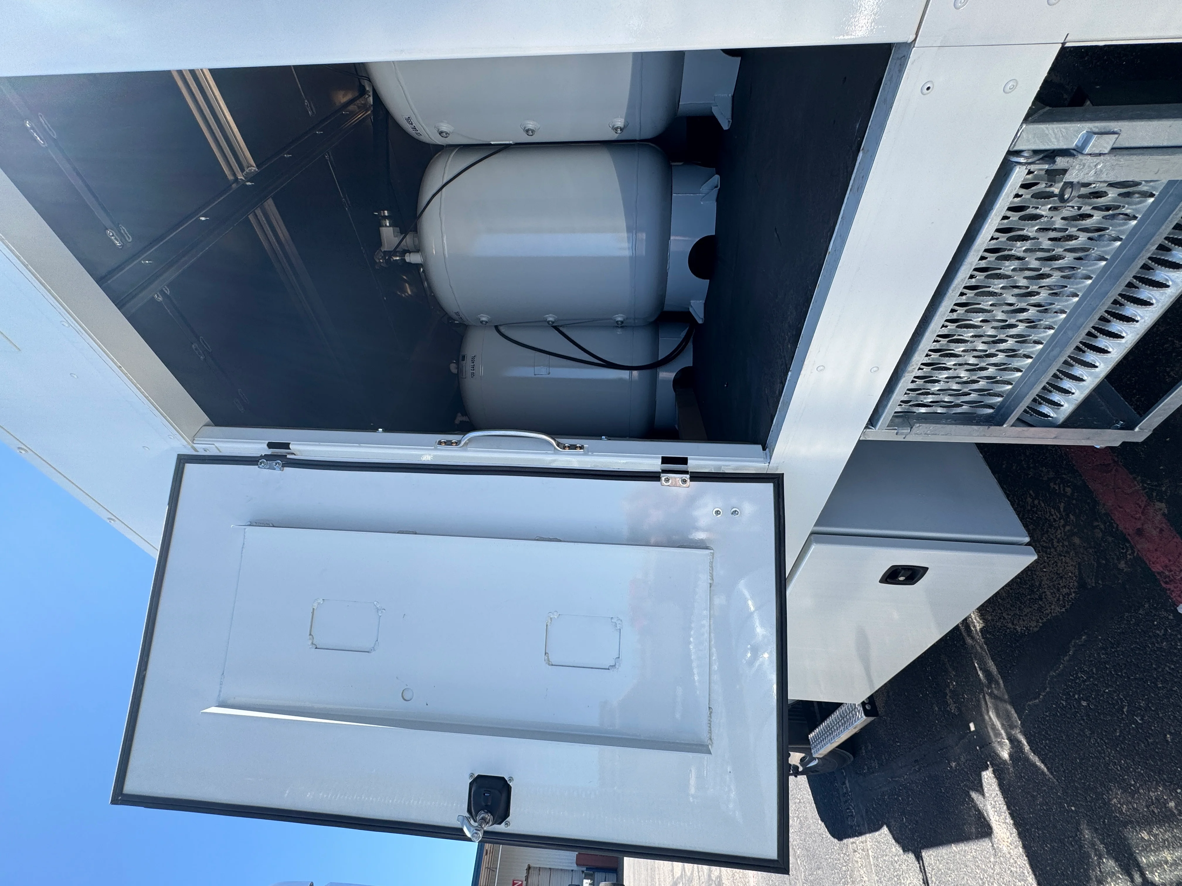 2025 Mack MD in Denver, CO — photo 14