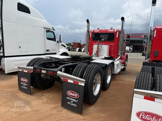 2020 Peterbilt 389 in GA — photo 3