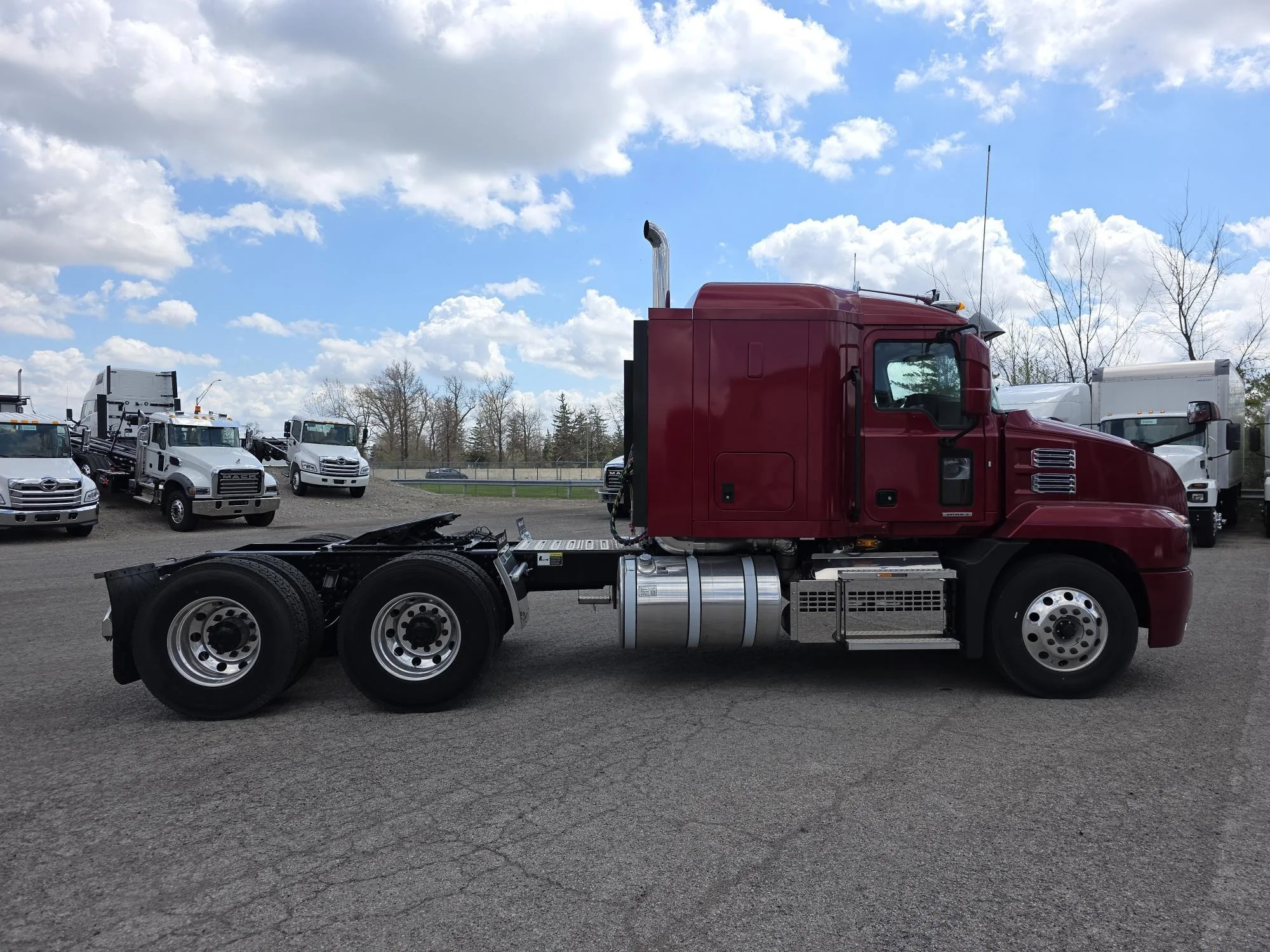 2025 Mack Anthem in Findlay, OH — photo 5