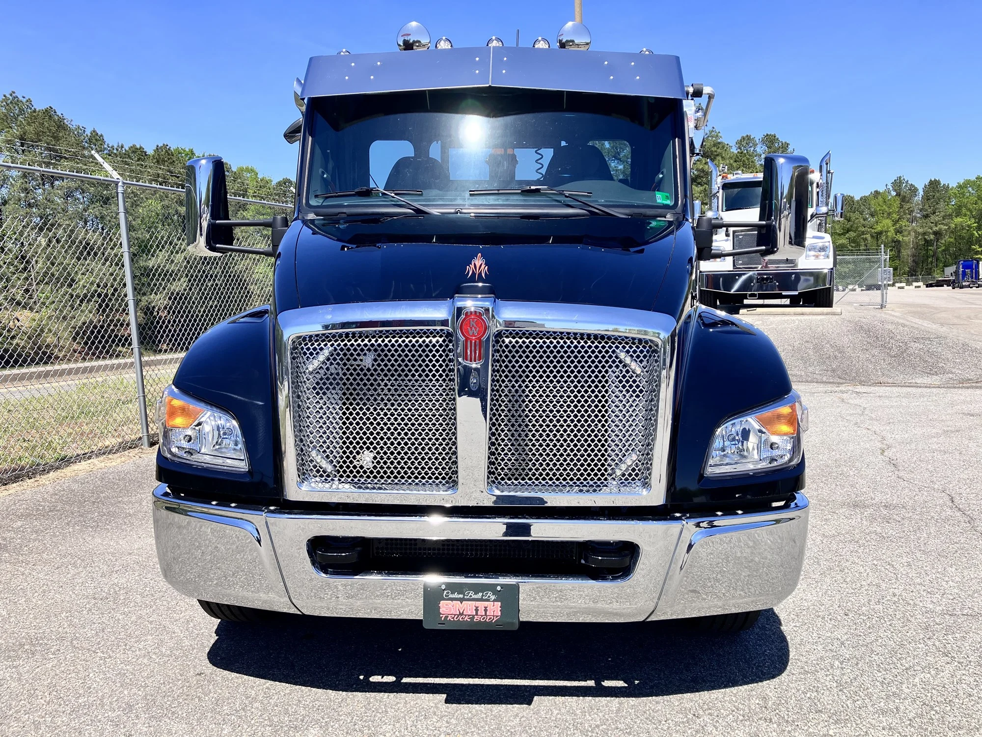 2025 Kenworth T280 - image 2