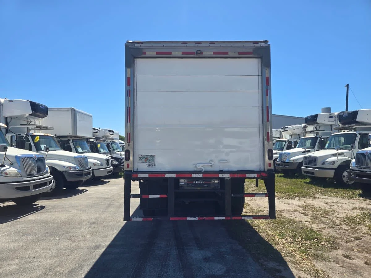 2020 International MV - image 5