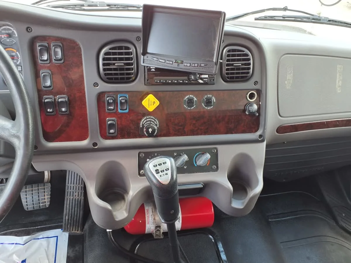 2019 Freightliner M2 106 in Greenville, SC — photo 17