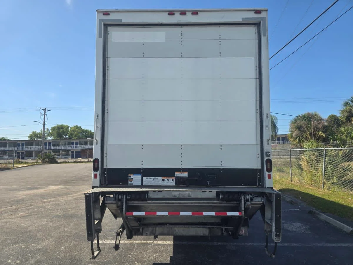 2020 International MV in Tampa, FL — photo 5