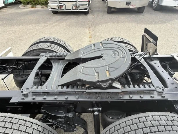 2022 Kenworth W900 - image 23