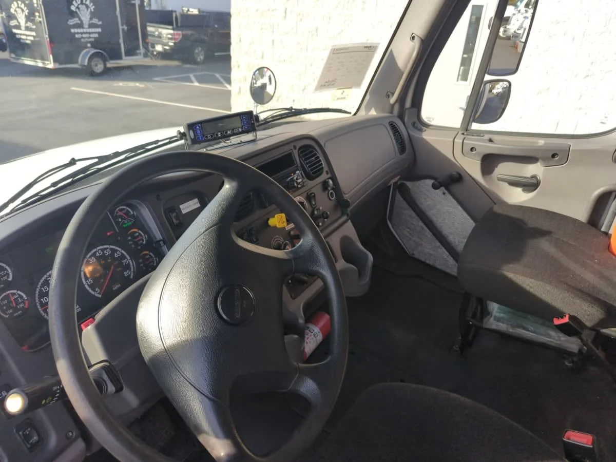 2018 Freightliner M2 106 in Norwood, MA — photo 8